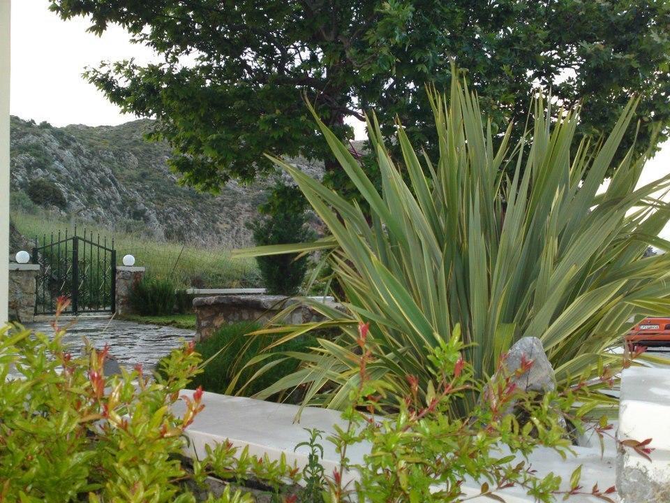 Elia Meronas Méronas Exterior foto
